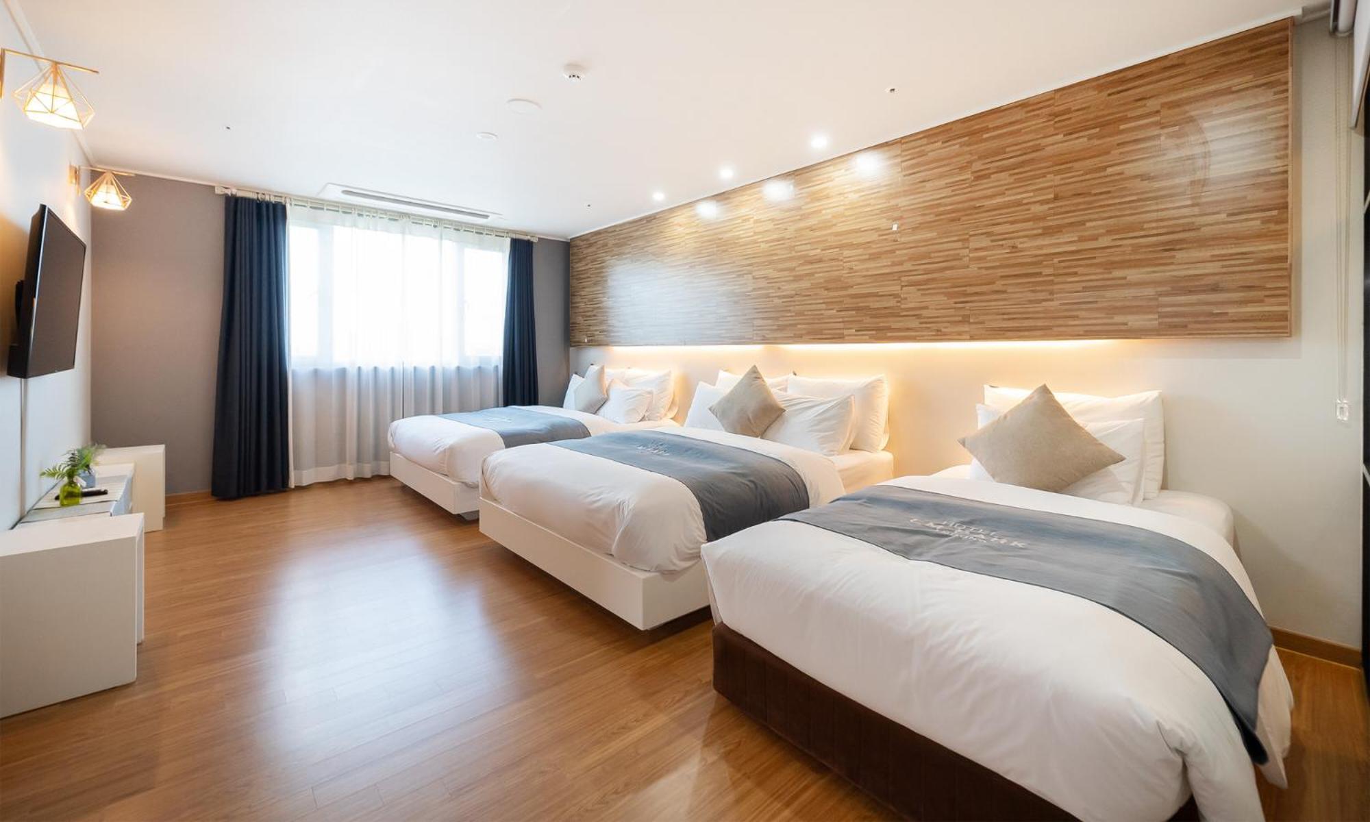 Cm Park Hotel Andong Exterior photo
