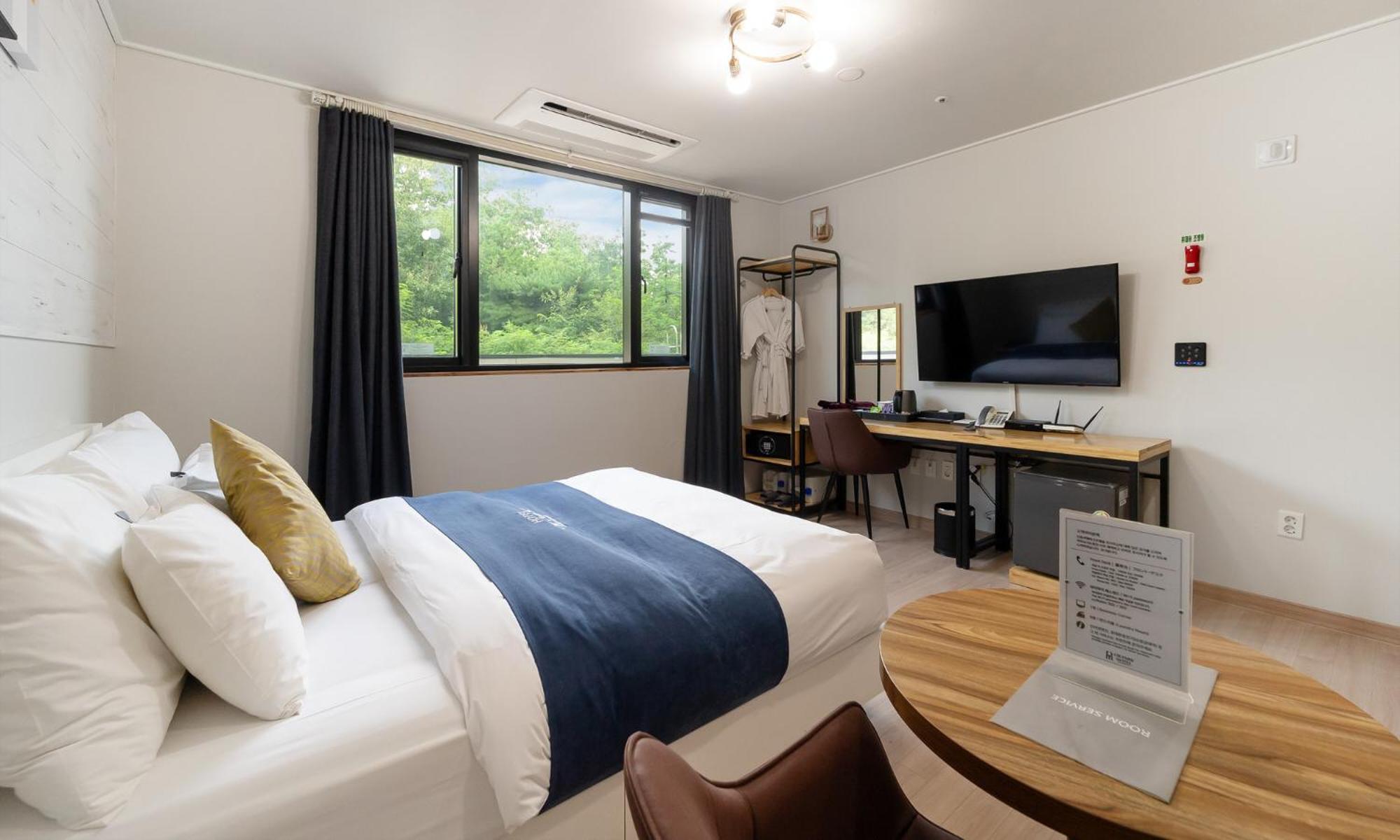 Cm Park Hotel Andong Exterior photo