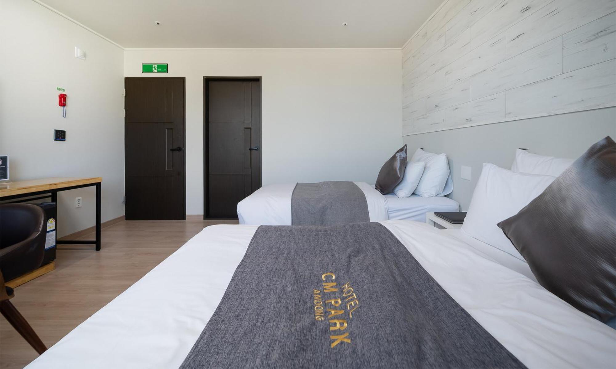 Cm Park Hotel Andong Exterior photo