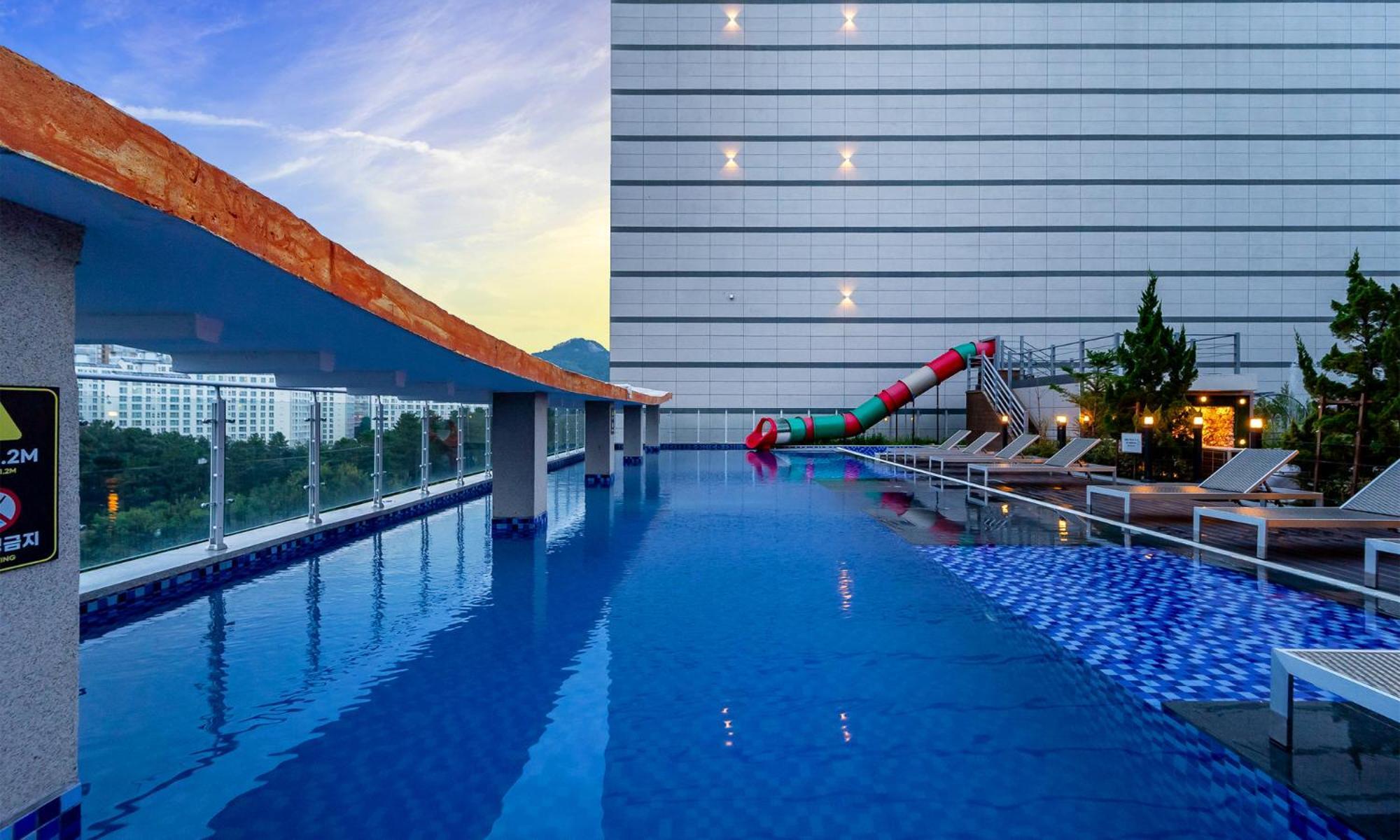 Cm Park Hotel Andong Exterior photo